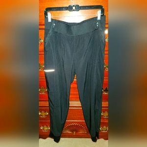 Women's scrub joggers